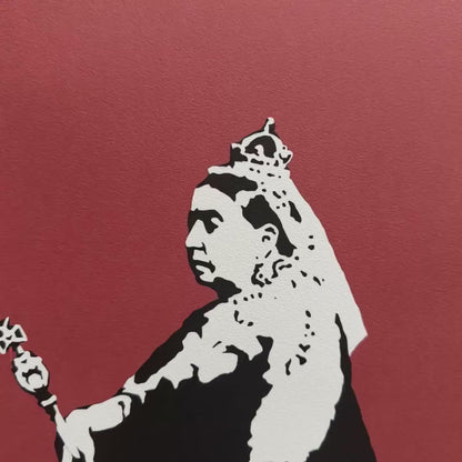 Banksy – ‘Queen Vic’ – Gelimiteerde en genummerde editie